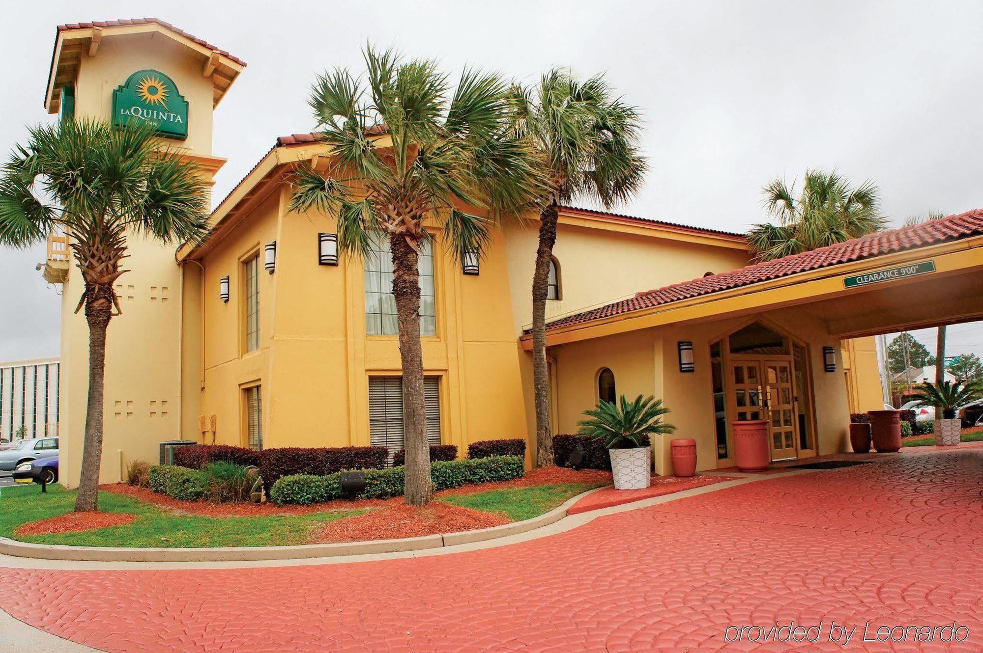 Travelodge By Wyndham Mobile Exterior photo